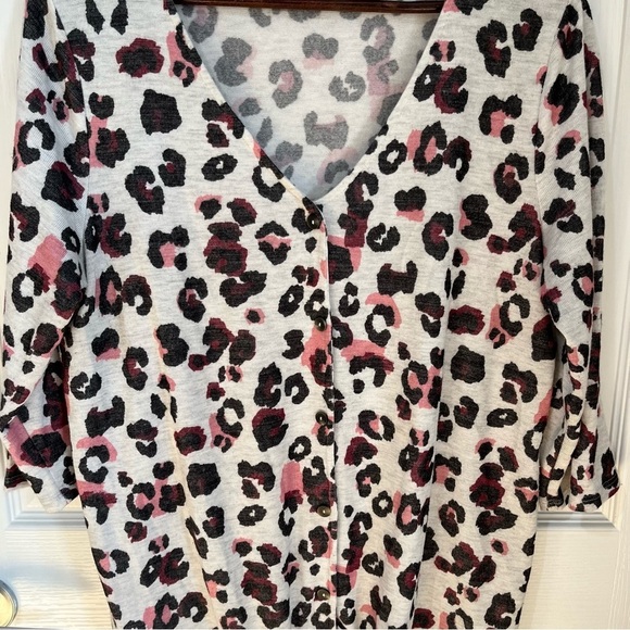 Reitmans 3/4 sleeve v neck button up with tie at bottom of waist size XL - Picture 4 of 13